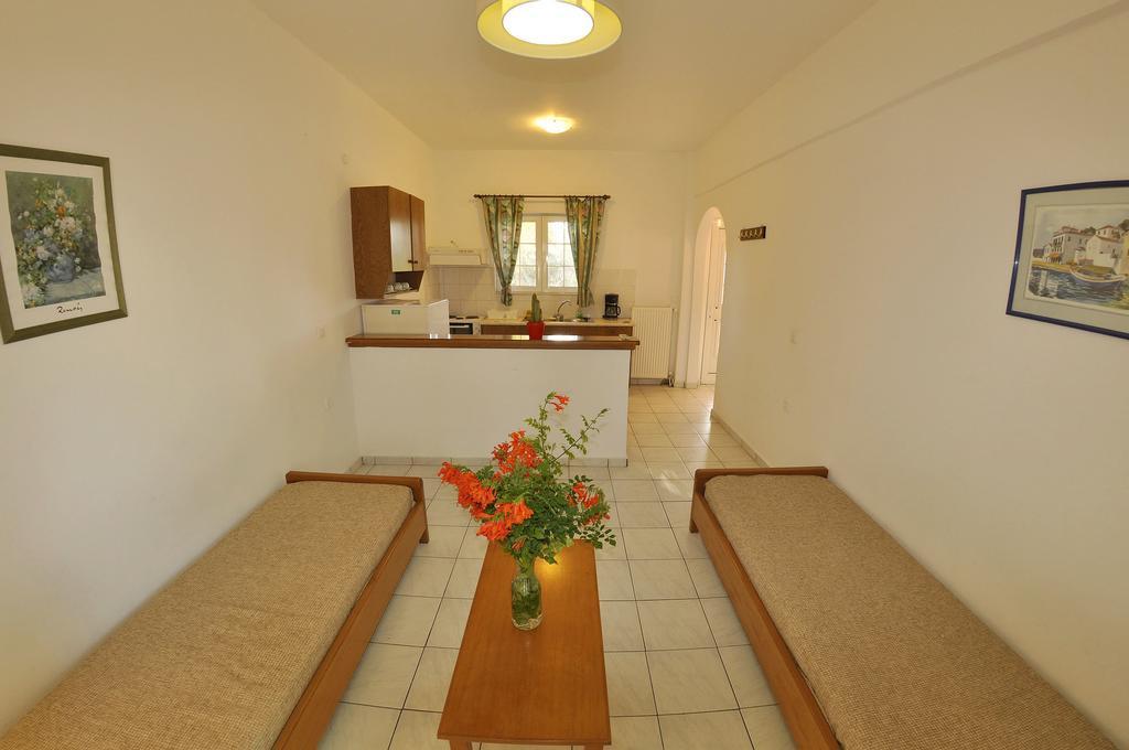 Egli Apartments Kontokali Buitenkant foto